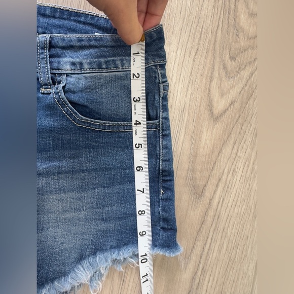 Kan can Denim Frayed Hem Women's Shorts - Picture 5 of 8